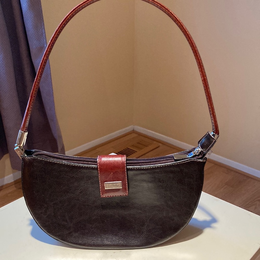 EUC LaPhilipe leather purse